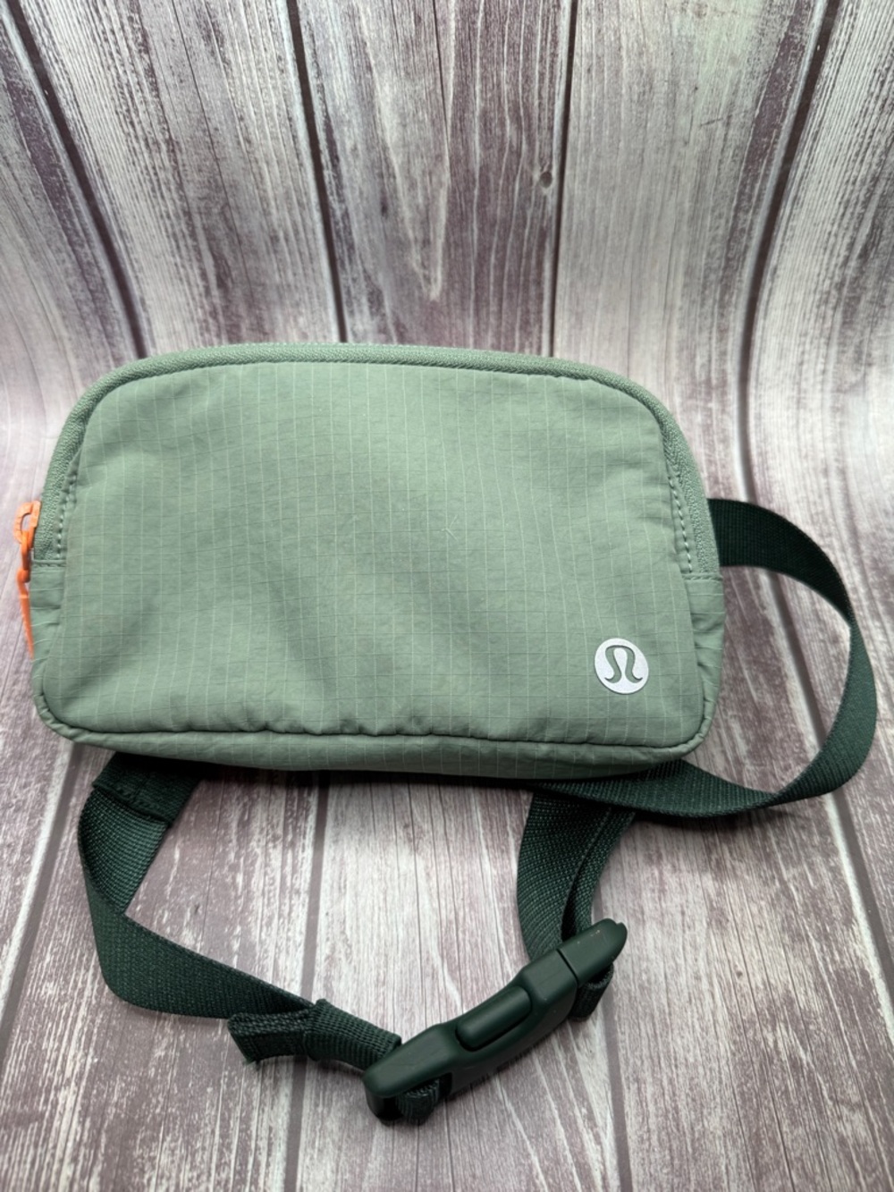 Lululemon Everywhere Belt Bag Mini Ripstop Colorway Legacy Green/Coral Kiss